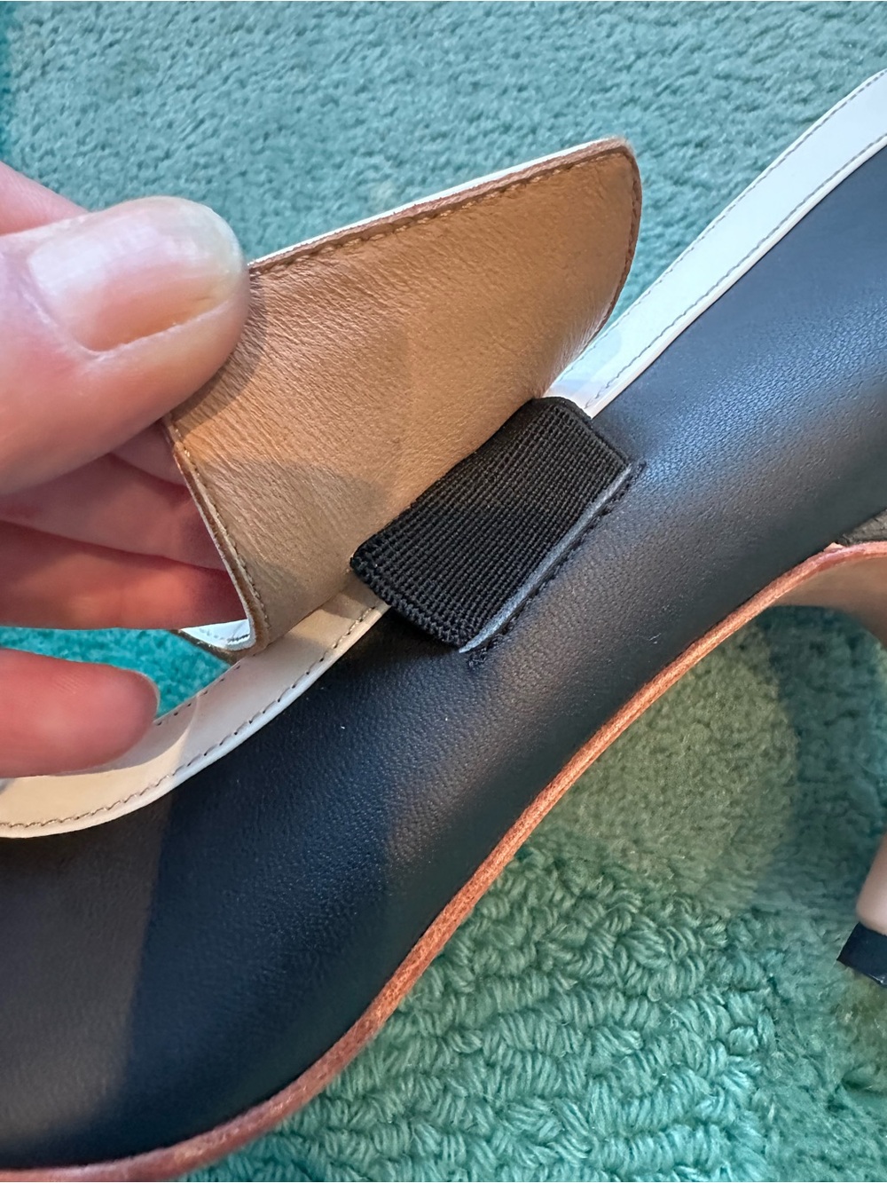 Fluevog NEW IN BOX Big Presence Zewde black/cream wide strap retro heel- 9 - Picture 11 of 16